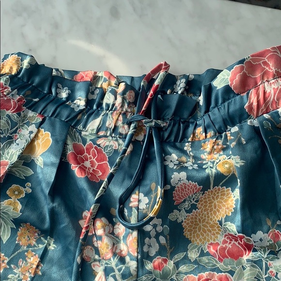 Mustard seed shorts - Picture 2 of 4